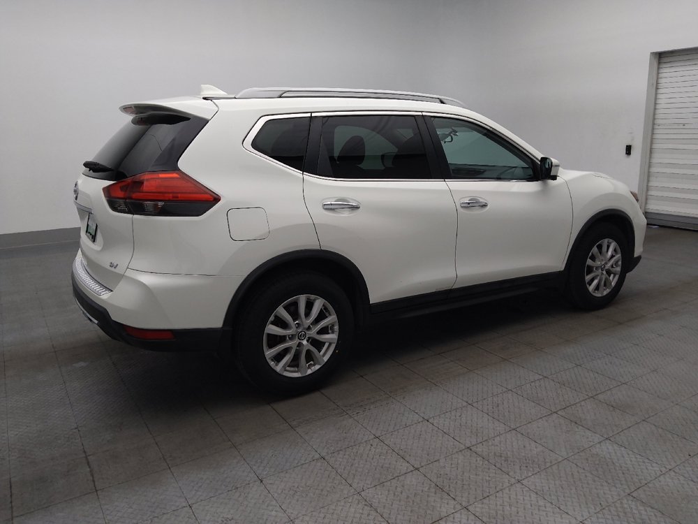 Used 2017 Nissan Rogue SV w/ SV Premium Package FWD image 10