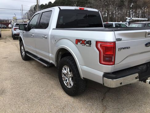 Used 2016 Ford F150 Lariat image 13