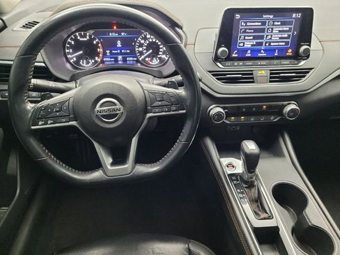 Used 2022 Nissan Altima 2.5 SR FWD image 22