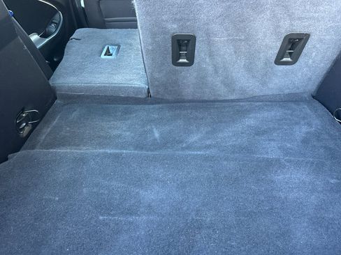 Used 2018 Chevrolet Volt LT w/ Comfort Package FWD image 16