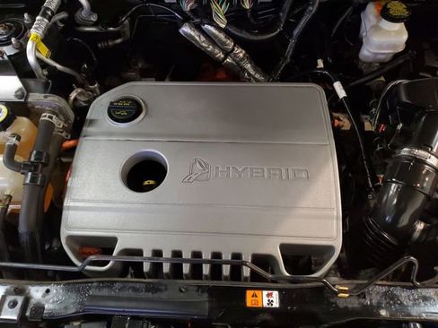 Used 2010 Ford Escape 2WD Hybrid image 23