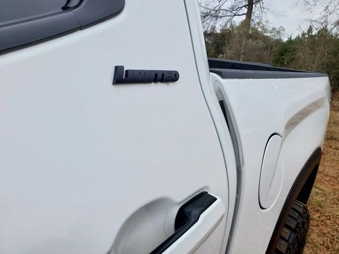 Used 2025 Toyota Tundra Limited image 18