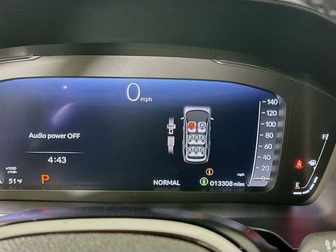 Certified 2023 Honda Pilot Elite image 12