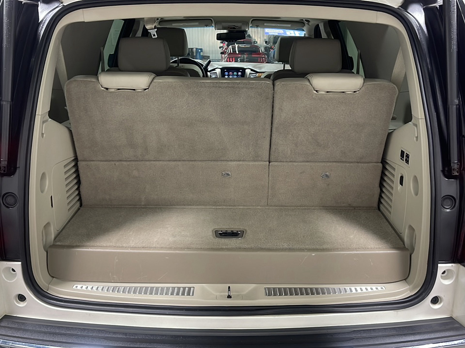 Used 2015 GMC Yukon Denali AWD/4WD image 17