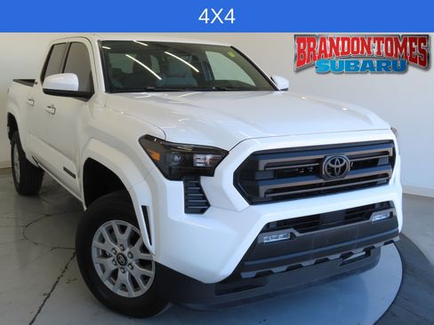 Used 2026 Toyota Tacoma SR5 image 1