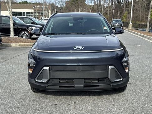 Certified 2025 Hyundai Kona SEL image 2