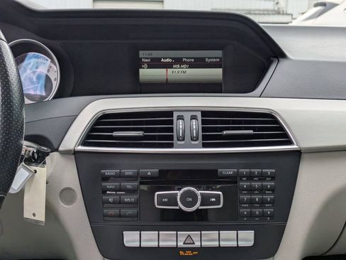 Used 2014 Mercedes-Benz C 250 Sedan image 19
