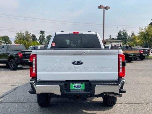 New 2026 Ford F250 Lariat w/ FX4 Off-Road Package AWD/4WD image 4