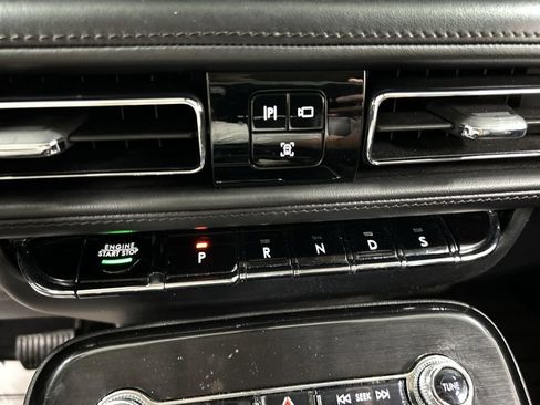 Used 2022 Lincoln Nautilus AWD w/ Premium Package image 18