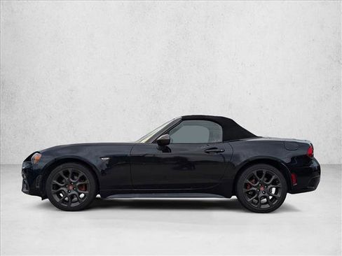Used 2017 FIAT 124 Spider Abarth image 8