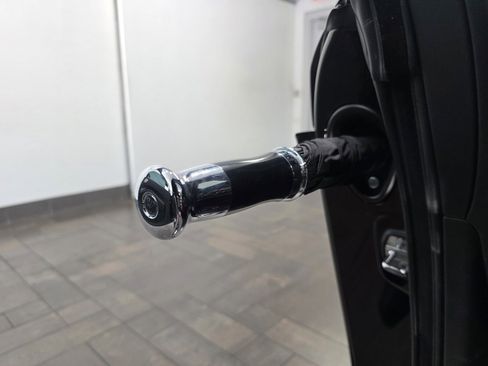 Used 2019 Rolls-Royce Wraith image 17