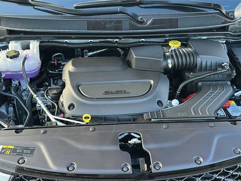 New 2026 Chrysler Pacifica Limited w/ S Appearance Package image 34