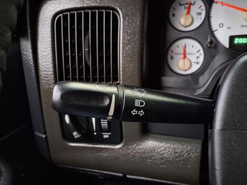 Used 2003 Dodge Ram 2500 Truck SLT image 10