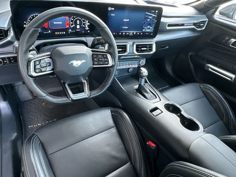 Certified 2025 Ford Mustang GT Premium image 3