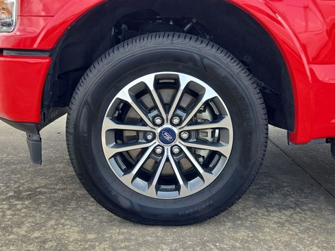 Used 2020 Ford F150 Lariat RWD image 11