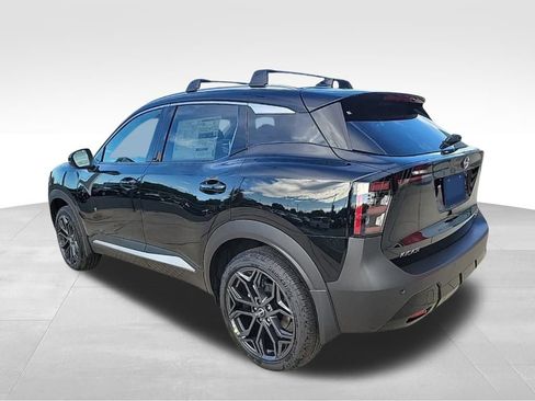 New 2026 Nissan Kicks SR w/ SR Premium Package image 3
