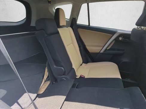 Used 2016 Toyota RAV4 XLE FWD image 28