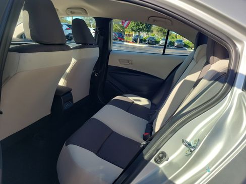 Used 2025 Toyota Corolla LE image 18