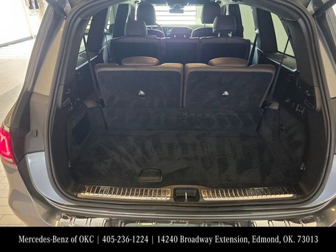 Used 2022 Mercedes-Benz GLS 450 4MATIC image 25