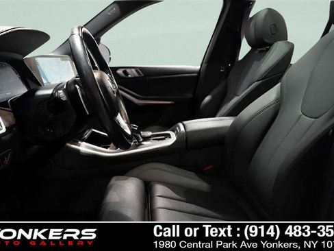 Used 2022 BMW X5 xDrive40i w/ Premium Package image 10
