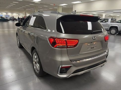 Used 2019 Kia Sorento SX image 5