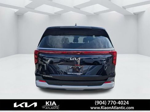 New 2026 Kia Carnival LXS FWD image 4