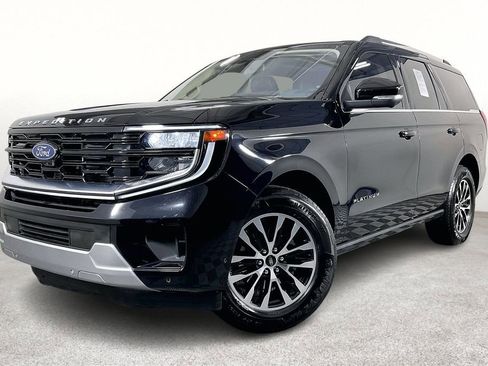 Used 2025 Ford Expedition Platinum image 15