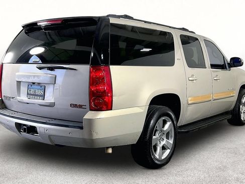Used 2008 GMC Yukon XL SLT RWD image 2