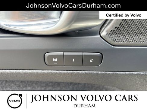 Certified 2024 Volvo XC40 Recharge Ultimate RWD image 16