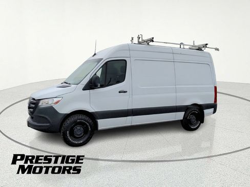 Used 2022 Mercedes-Benz Sprinter 2500 w/ Parking Package image 11
