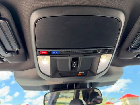 Used 2025 Subaru Forester Premium w/ Protection Package image 31