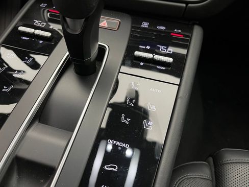 Used 2022 Porsche Macan GTS image 20