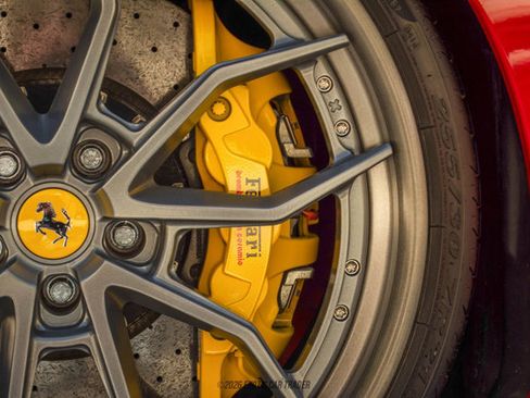 Used 2017 Ferrari 488 GTB image 39