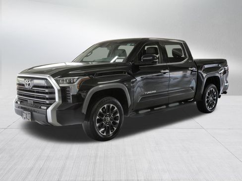 Used 2024 Toyota Tundra Limited AWD/4WD image 3