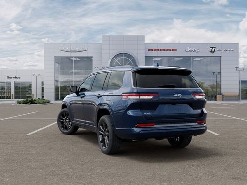 New 2026 Jeep Grand Cherokee L Limited AWD/4WD image 3