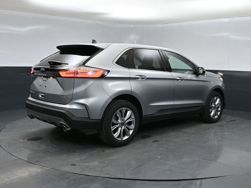 Used 2024 Ford Edge Titanium AWD/4WD image 2