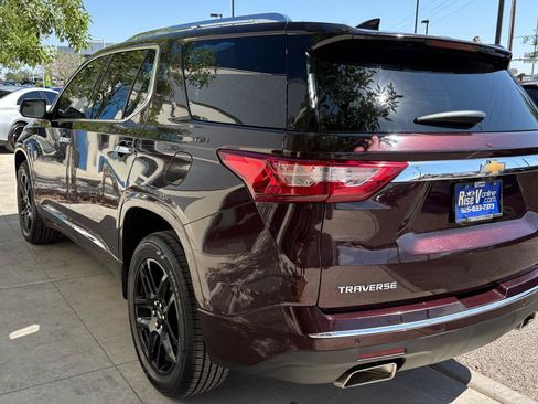 Used 2019 Chevrolet Traverse Premier w/ Driver Confidence II Package FWD image 14