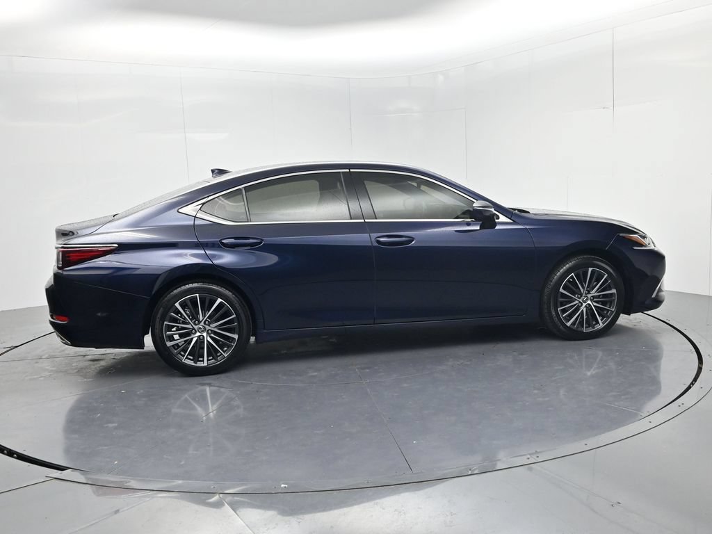 Used 2025 Lexus ES 350 w/ Premium Package FWD image 8