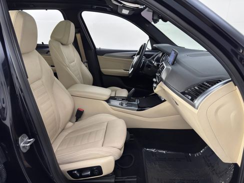 Used 2018 BMW X3 M40i image 15