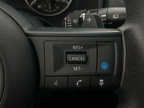 Used 2024 Nissan Rogue SV AWD/4WD image 20