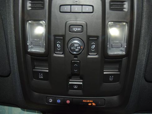 Used 2023 Chevrolet Tahoe Premier AWD/4WD image 50