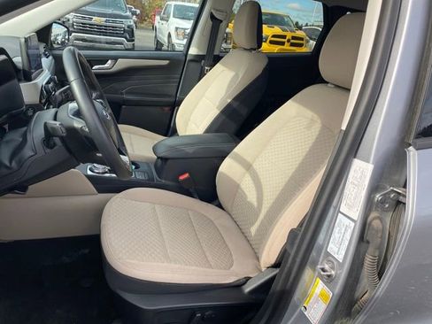 Used 2021 Ford Escape SE w/ Convenience Package image 15