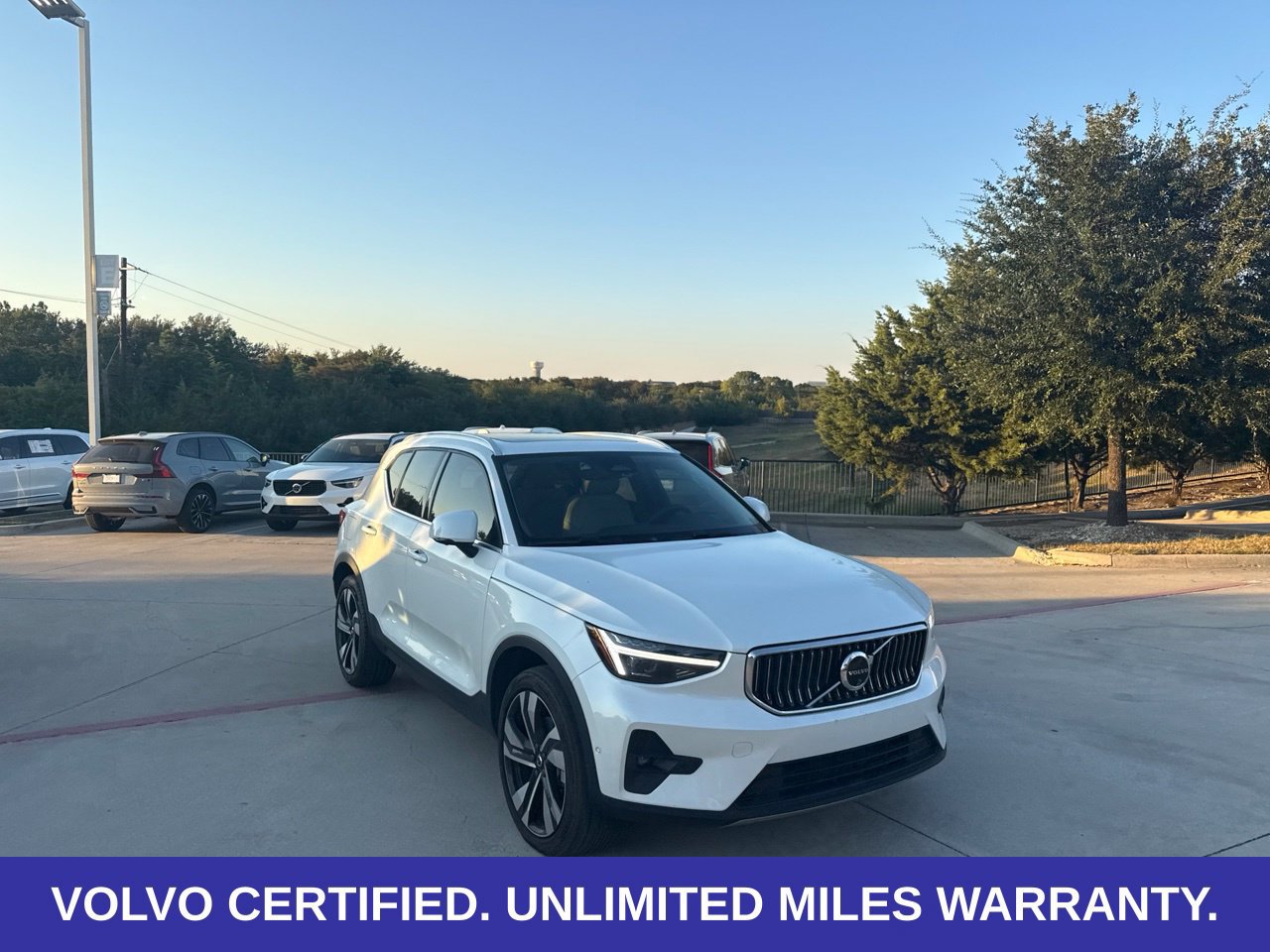 Certified 2024 Volvo XC40 B5 Ultimate w/ Protection Package Premier AWD/4WD image 8