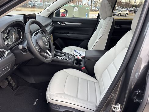 New 2025 MAZDA CX-5 AWD 2.5 S w/ Preferred Package image 16