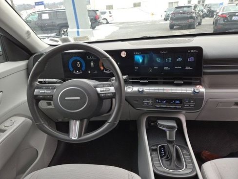 Used 2024 Hyundai Kona SEL image 17