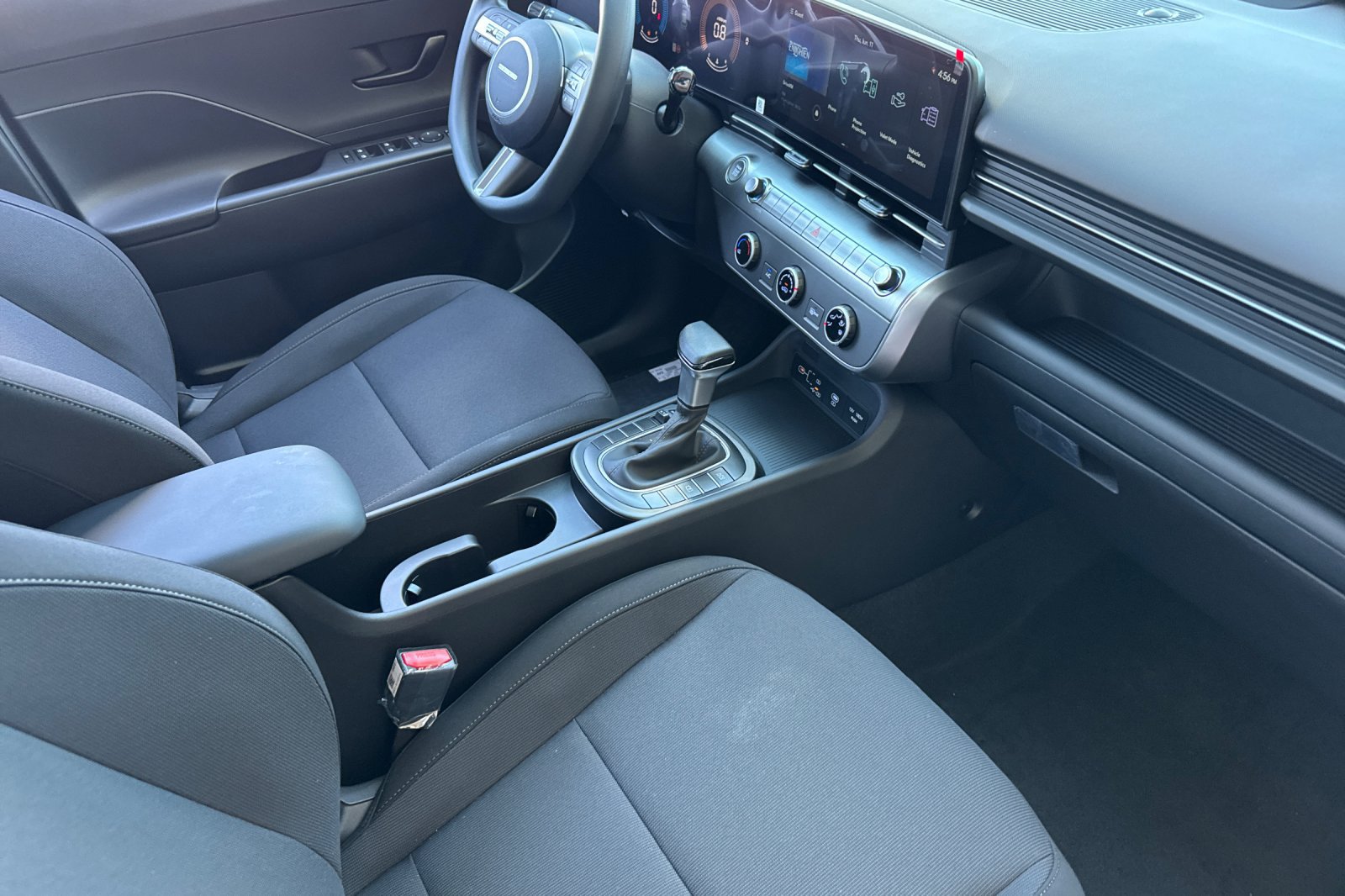 Used 2026 Hyundai Kona SE FWD image 19