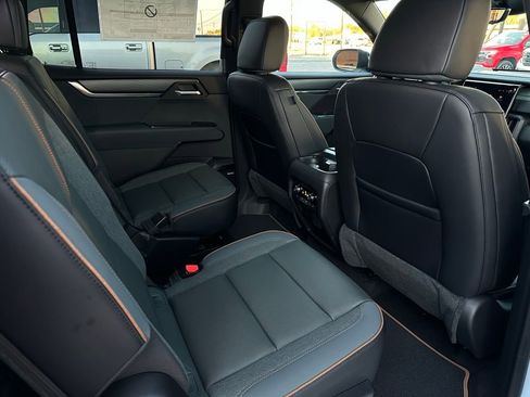 New 2026 GMC Acadia AT4 w/ Luxury Package image 31