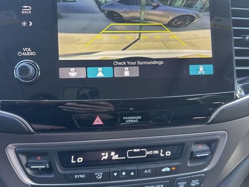 Used 2022 Honda Pilot Special Edition image 10