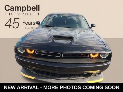 Used 2019 Dodge Challenger R/T RWD image 9