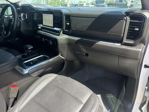 Used 2024 Chevrolet Silverado 1500 LTZ w/ LTZ Convenience Package II AWD/4WD image 11